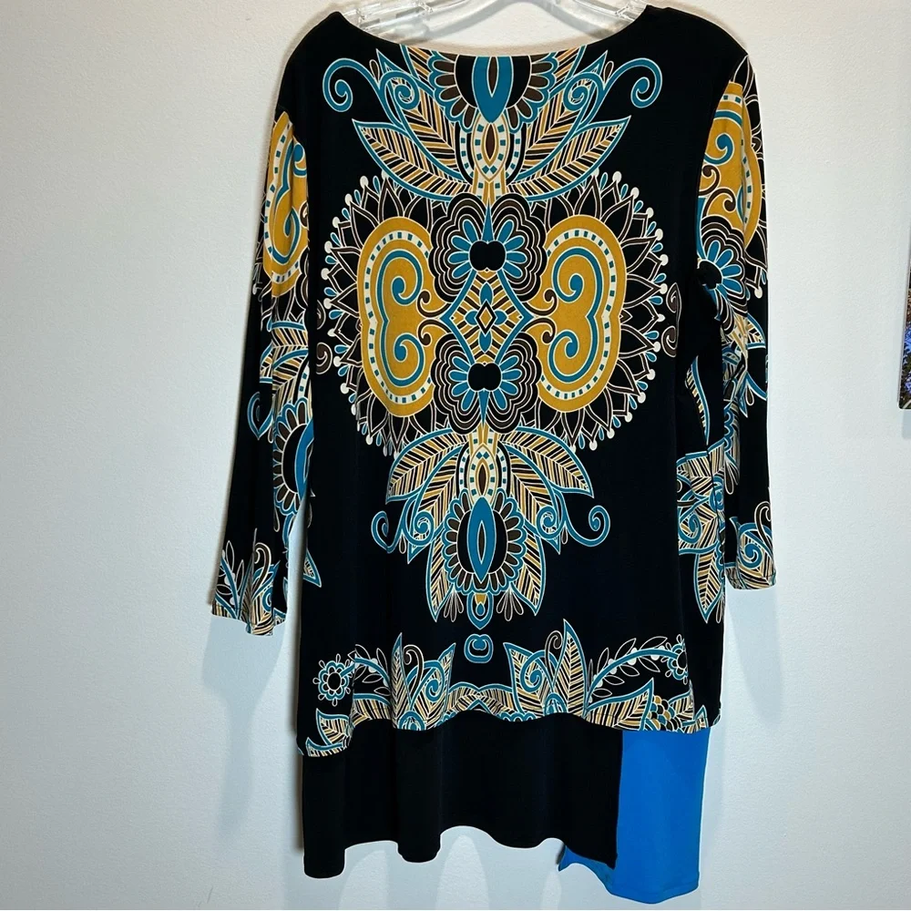 Eva Varro Black Layered Asymmetrical Tunic with Multicolored Graphic - Size XL - Picture 2 of 9